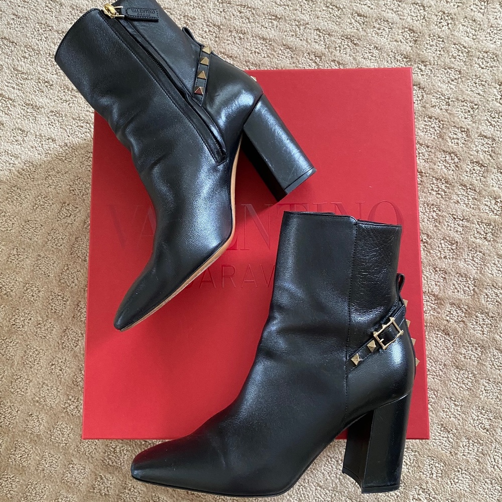 Valentino Garavani Booties - Picture 5 of 12